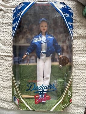 1999 Barbie LA Dodgers Collectors Edition